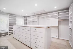 8849 Tuckerman Ln, Potomac, MD 20854 - Photo 50