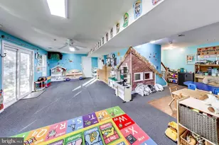 12125 Songbird Ln, Germantown, MD 20876 - Photo 38