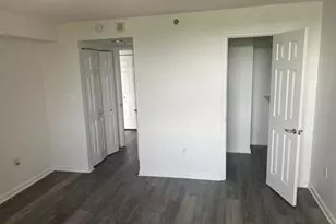 10101 Grosvenor Pl, Rockville, MD 20852 - Photo 14