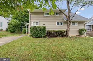 1702 Veirs Mill Rd, Rockville, MD 20851 - Photo 2