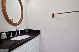 7903 Capricorn Terrace, Rockville, MD 20855 - Photo 14