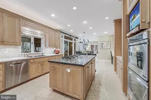 9327 Sprinklewood Ln, Potomac, MD 20854 - Photo 40