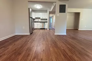 828 Quince Orchard Blvd, Gaithersburg, MD 20878 - Photo 8