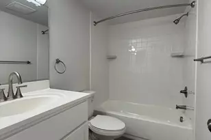 828 Quince Orchard Blvd, Gaithersburg, MD 20878 - Photo 10