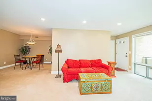 7539 Spring Lake Dr, Bethesda, MD 20817 - Photo 10