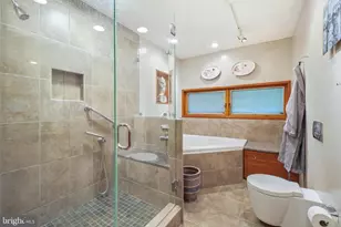 10615 Belfast Pl, Potomac, MD 20854 - Photo 18