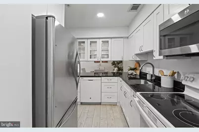 5801 Inman Park Circle #170, Rockville, MD 20852 - Photo 8