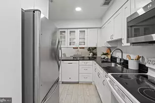 5801 Inman Park Cir, Rockville, MD 20852 - Photo 8