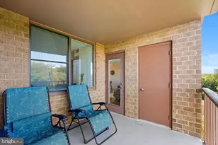 10101 Grosvenor Pl, Rockville, MD 20852 - Photo 24