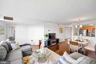 10101 Grosvenor Pl, Rockville, MD 20852 - Photo 6