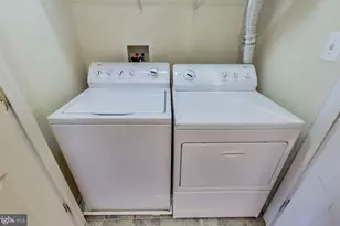 3928 Bryant Park Cir, Burtonsville, MD 20866 - Photo 16