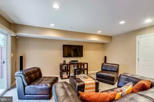 3928 Bryant Park Cir, Burtonsville, MD 20866 - Photo 18