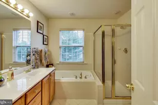 3928 Bryant Park Cir, Burtonsville, MD 20866 - Photo 12