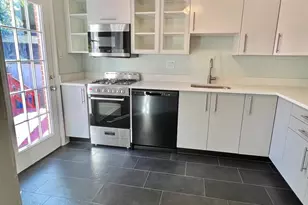 12215 Hunters Ln, Rockville, MD 20852 - Photo 6
