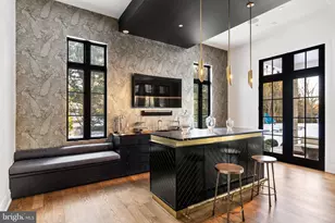 8913 Holly Leaf Ln, Bethesda, MD 20817 - Photo 24