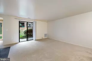 18011 Chalet Dr, Germantown, MD 20874 - Photo 6