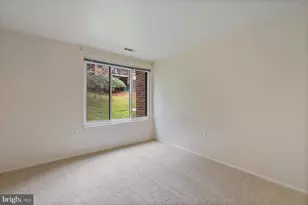 18011 Chalet Dr, Germantown, MD 20874 - Photo 16