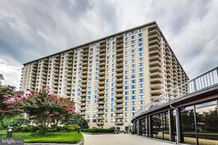 5225 Pooks Hill Rd, Bethesda, MD 20814 - Photo 40