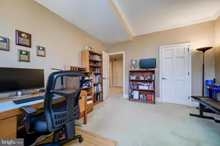 8101 Connecticut Ave, Chevy Chase, MD 20815 - Photo 20