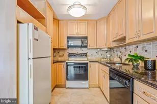 7401 Westlake Terrace, Bethesda, MD 20817 - Photo 14