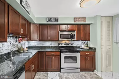 18811 Pintail Lane, Gaithersburg, MD 20879 - Photo 2