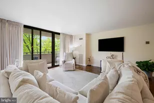 4620 N Park Ave, Chevy Chase, MD 20815 - Photo 8