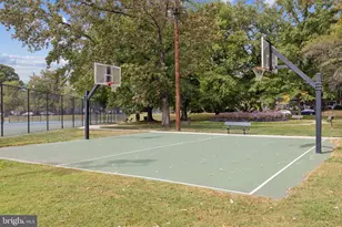 639 Azalea Dr, Rockville, MD 20850 - Photo 40