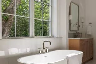 5900 Kennedy Dr, Chevy Chase, MD 20815 - Photo 36