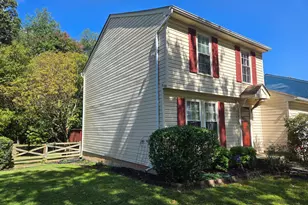 7456 Brenish Dr, Gaithersburg, MD 20879 - Photo 2