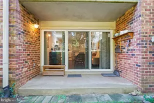 878 College Pkwy, Rockville, MD 20850 - Photo 26