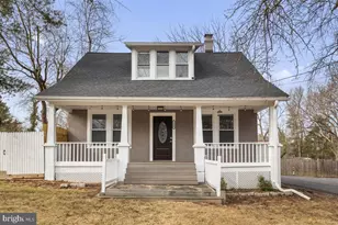 128 Washington Grove Ln, Gaithersburg, MD 20877 - Photo 1