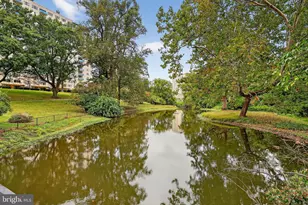 10201 Grosvenor Pl, Rockville, MD 20852 - Photo 20