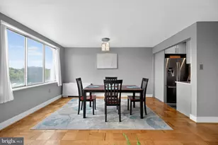 10201 Grosvenor Pl, Rockville, MD 20852 - Photo 8