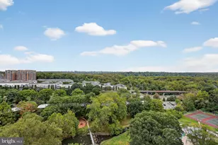 10201 Grosvenor Pl, Rockville, MD 20852 - Photo 18