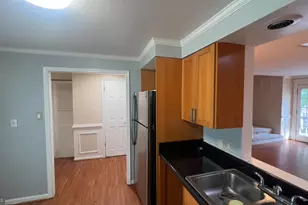 24 Seek Ct, Takoma Park, MD 20912 - Photo 6