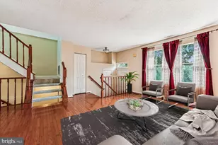 108 Leafcup Ct, Gaithersburg, MD 20878 - Photo 2