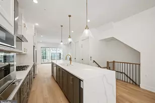 8612 Erdem Pl, Chevy Chase, MD 20815 - Photo 4