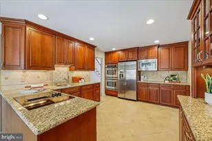 9825 Korman Ct, Potomac, MD 20854 - Photo 18