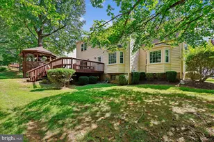 9825 Korman Ct, Potomac, MD 20854 - Photo 4