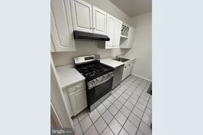 10401 Grosvenor Place #328, Rockville, MD 20850 - Photo 2