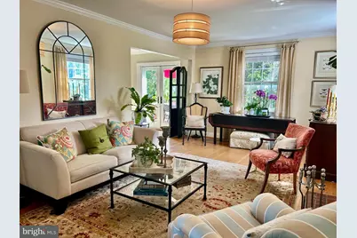 8505 Lynwood Place, Chevy Chase, MD 20815 - Photo 4