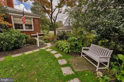 8505 Lynwood Place, Chevy Chase, MD 20815 - Photo 48