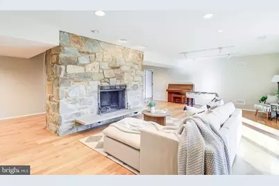 8610 Hidden Hill Lane, Rockville, MD 20854 - Photo 32