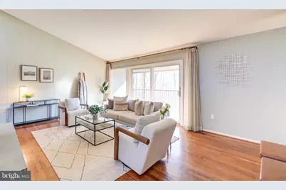 8610 Hidden Hill Lane, Rockville, MD 20854 - Photo 4