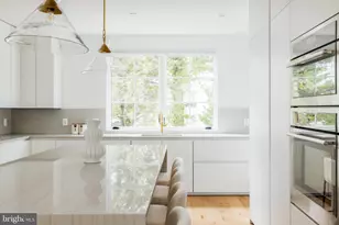 6960 West Ave, Chevy Chase, MD 20815 - Photo 10