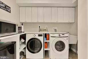 6405 Redwing Rd, Bethesda, MD 20817 - Photo 40