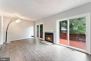 11111 Weatherburn Pl, Gaithersburg, MD 20879 - Photo 6