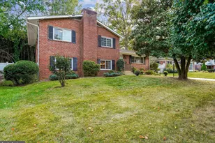 6216 Rockhurst Rd, Bethesda, MD 20817 - Photo 4