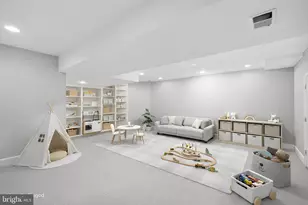 10708 Stapleford Hall Dr, Potomac, MD 20854 - Photo 34