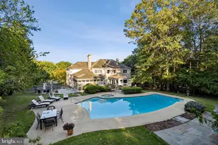 10708 Stapleford Hall Dr, Potomac, MD 20854 - Photo 14